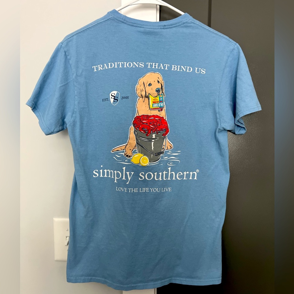 Simply Southern Tee in Size Small